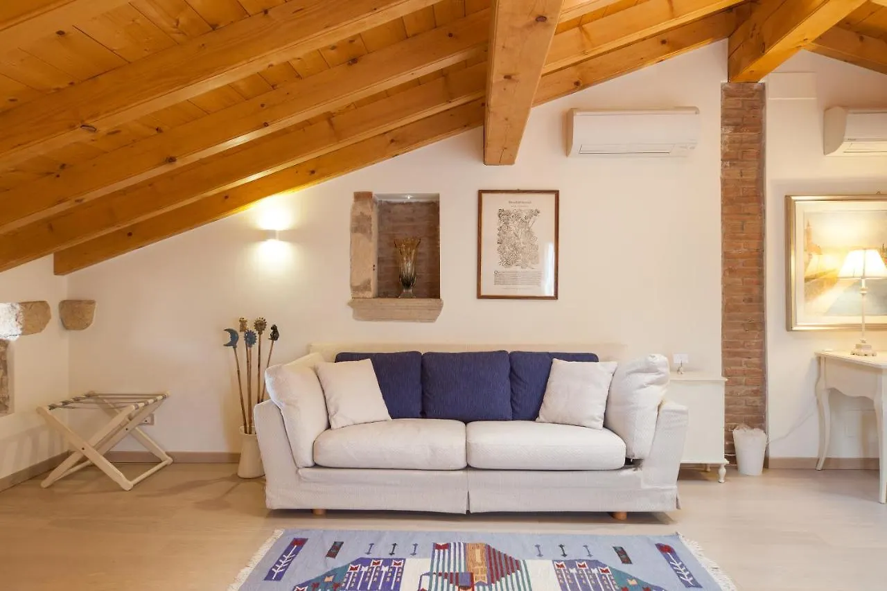 Talamo Rooms 3*, سان مارتينو بون ألبرغو إيطاليا