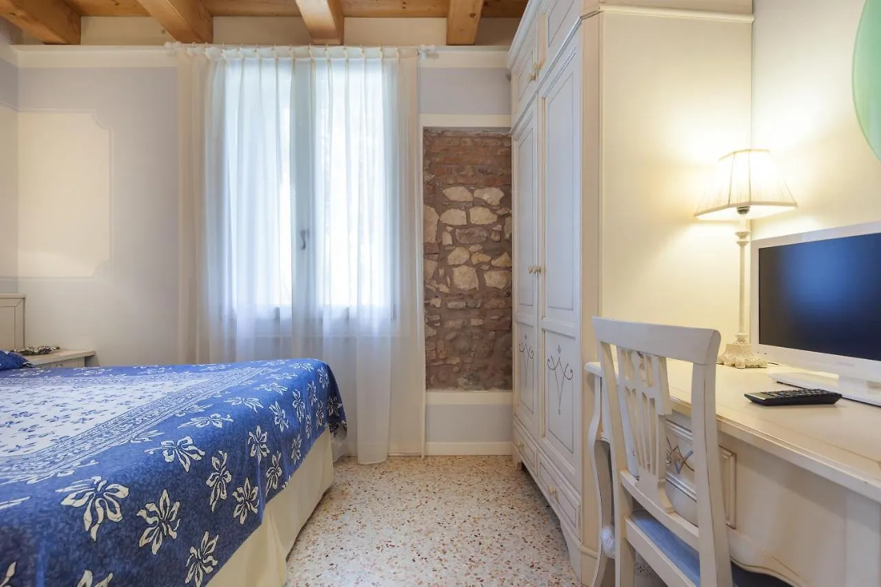 Talamo Rooms San Martino Buon Albergo Ιταλία